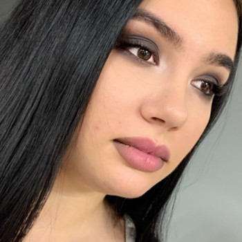 Макіяж
                    Салон красоты HelenS Харьков