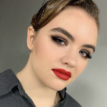 Макіяж
                    Салон красоты HelenS Харьков