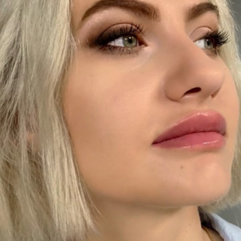 Макіяж
                    Салон красоты HelenS Харьков