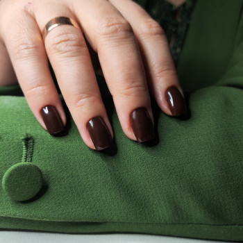 Манікюр
                    Мастер маникюра Виктория Киев