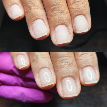 Манікюр
                    Мастер маникюра Виктория Киев