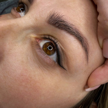 Стрілки
                    Майстер перманентного макіяжу Алина Павлоград