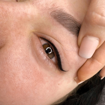 Стрілки
                    Майстер перманентного макіяжу Алина Павлоград