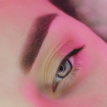 Перманентный макияж бровей пудровая техника
                    Салон красоты Mona Lisa Полтава