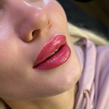 Перманент брів та губ
                    Мастер перманентного макияжа Наталия Киев