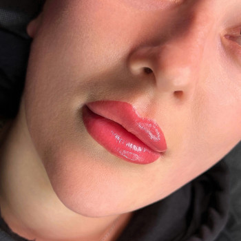 Перманент брів та губ
                    Мастер перманентного макияжа Наталия Киев