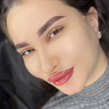 Перманент брів та губ
                    Мастер перманентного макияжа Наталия Киев