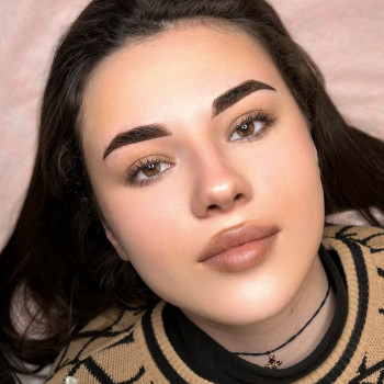 Перманентний макіяж брів/ татуаж
                    Мастер перманентного макияжа Александра Кривой Рог