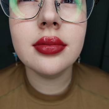 Акварельні губки
                    Мастер перманентного макияжа  Киев