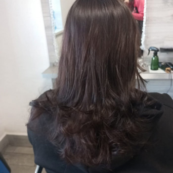 Стрижка жіноча
                    Парикмахер Хатидже Киев