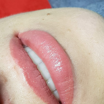 Перманентний макіяж
                    Майстер перманентного макіяжу  Київ