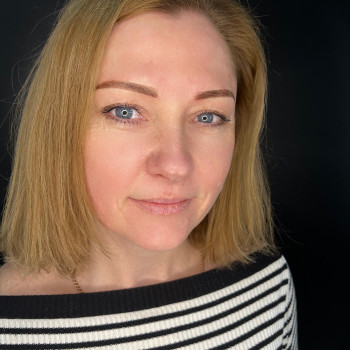 Бровки не повинні виділятись занадто на твоєму обличчі. Індивідуально підбираємо форму і колір і