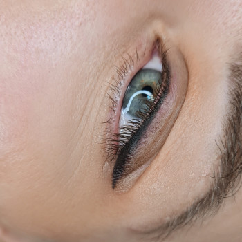 Міжвійка і стрілочка
                    Майстер перманентного макіяжу Anna Дніпро