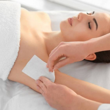 Депіляція пахв
 