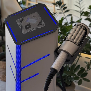 АПАРАТНИЙ
МАСАЖ
STRATOSPHERE