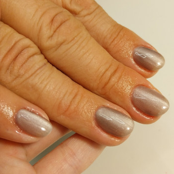 Покриття гель лак шовкове котяче око