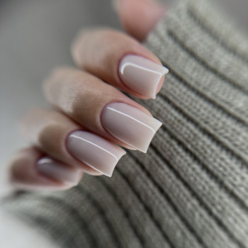 Маникюр
                    Майстер манікюру Александра Київ