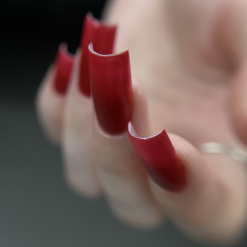 Маникюр
                    Майстер манікюру Александра Київ