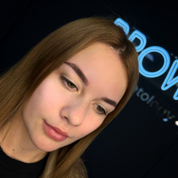 Перманентний макіяж брів