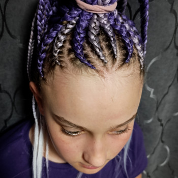 Брейди у хвіст заплетена до кінця