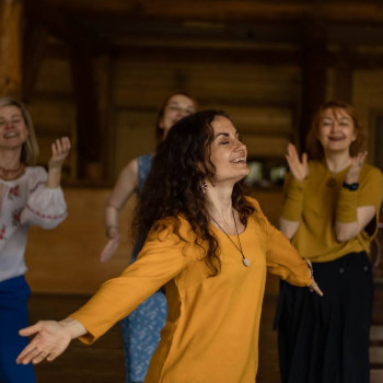 Жіноче Коло
                    Массажист Виола Одесса