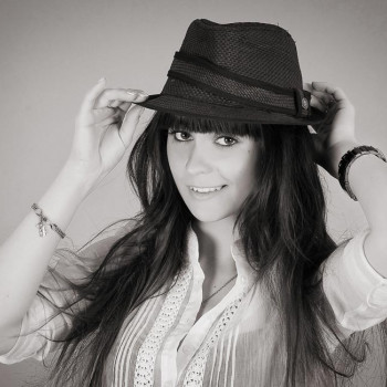 Дама с шляпой