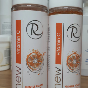 М’яка пінка для вмивання з вітаміном с Gentle Foam Vitamin C