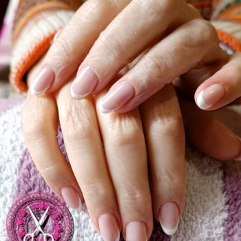 Манікюр з гель-лаком            