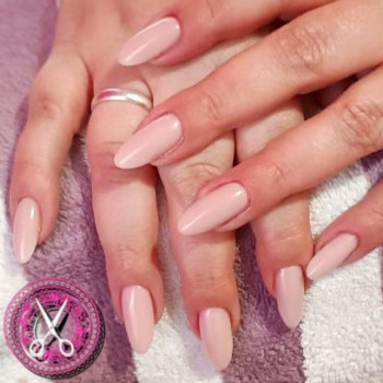 Манікюр з гель-лаком            