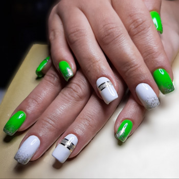 Кислотный маникюр
                    Ногтевая студия ManikBeauty Харьков