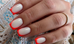 Покрытие ногтей гель лаком Ногтевая студия ManikBeauty Харьков