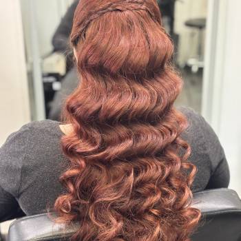 Укладання та зачіски
                    Салон краси Backstage Одеса