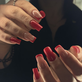 Манікюр
                    Салон красоты Backstage Одесса