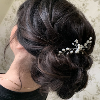 Весільні та святкові зачіски
                    Перукар-візажист Елена Харків