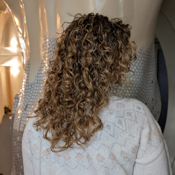 Біозавивка прикоренева довгого волосся