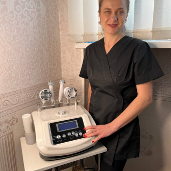 Масаж обличчя
                    Преподаватель курсов красоты Інна Каменец-Подольский