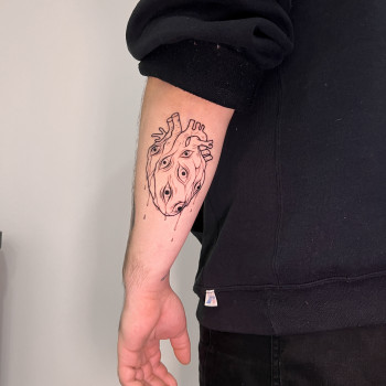 Тату на руці серце абстракція, фото - Тату майстер Ірина Литвин