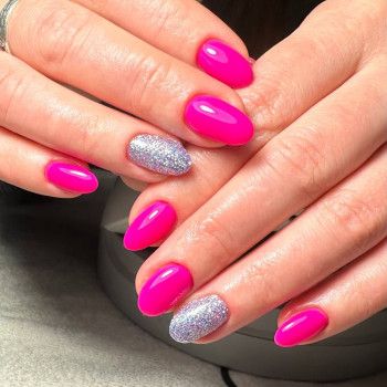 Маникюр
                    Перукар Хатидже Київ