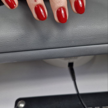 Маникюр
                    Перукар Хатидже Київ