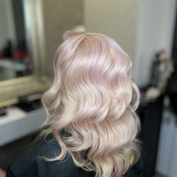   

Знебарвлюючий фарбник  тонування 