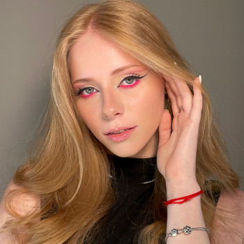 Макіяж
                    Візажист  Бровари