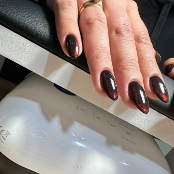 Манікюр котяче око