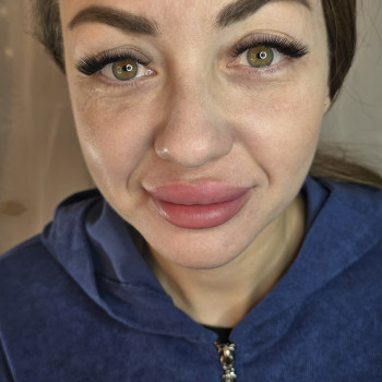 Нарощення вій
                    Салон краси Beauty for you Київ