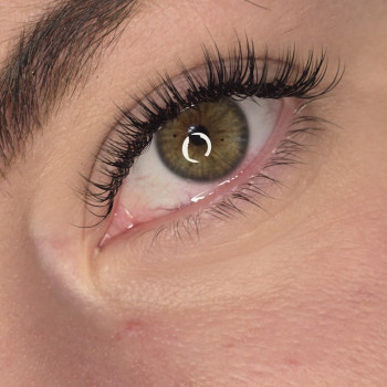 Нарощення вій
                    Салон краси Beauty for you Київ