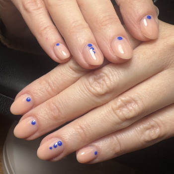 бежевый маникюр