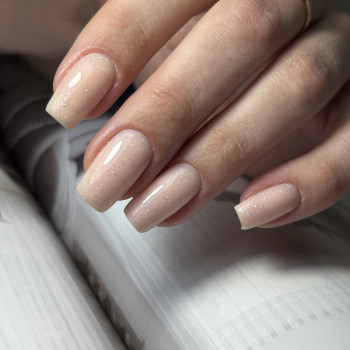 нюдовый маникюр