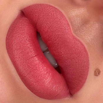 Помадний ефект LuxLips