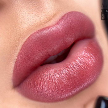 Помадний ефект LuxLips