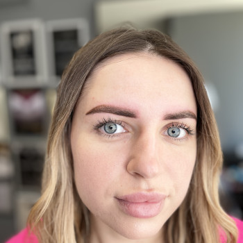 Татуаж бровей
                    Мастер перманентного макияжа Ирина Киев