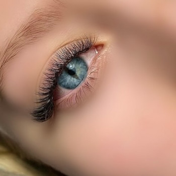 Нарощування вій
                    Лешмейкер  Ірпінь